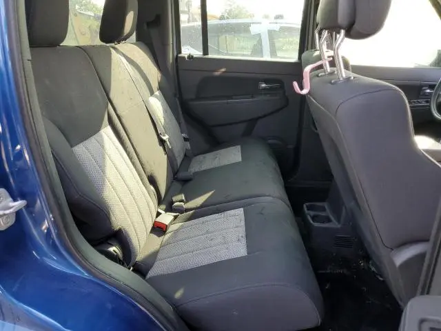 2010 JEEP LIBERTY SPORT  