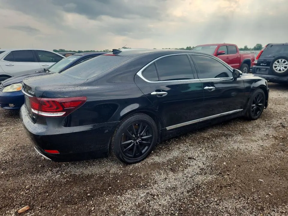 2016 LEXUS LS 460  