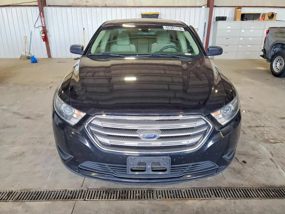 2016 FORD TAURUS SE  