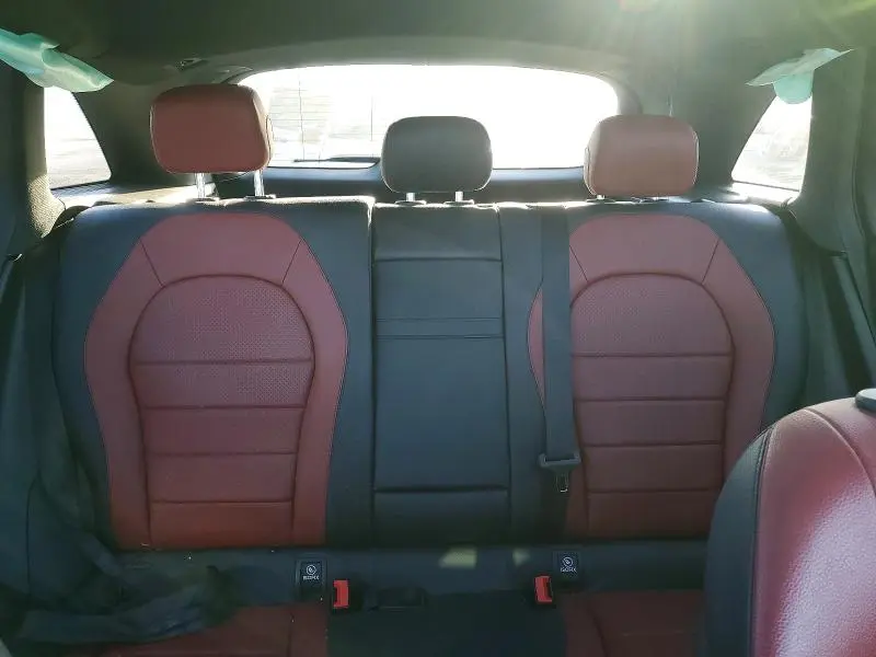 2021 MERCEDES-BENZ GLC 300  