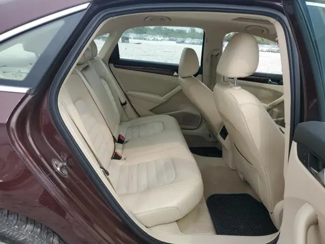 2013 VOLKSWAGEN PASSAT SEL