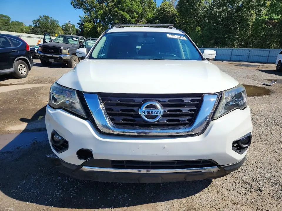2019 NISSAN PATHFINDER SV  