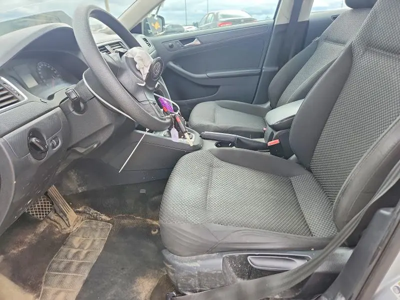 2013 VOLKSWAGEN JETTA BASE  