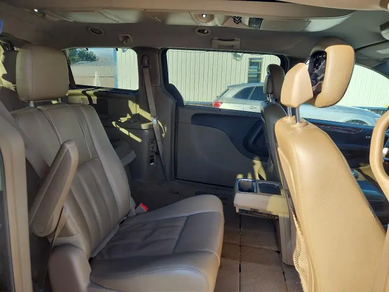 2014 CHRYSLER TOWN & COUNTRY TOURING  