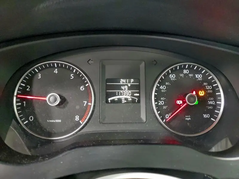 2012 VOLKSWAGEN JETTA SE  