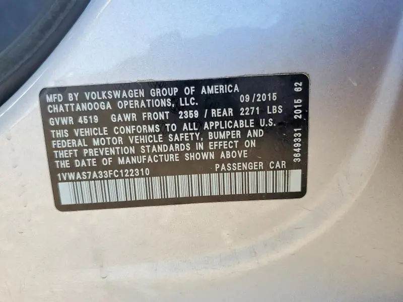 2015 VOLKSWAGEN PASSAT S  