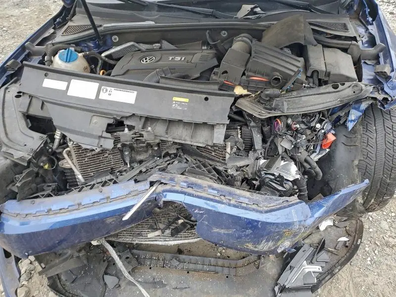 2017 VOLKSWAGEN PASSAT SE  