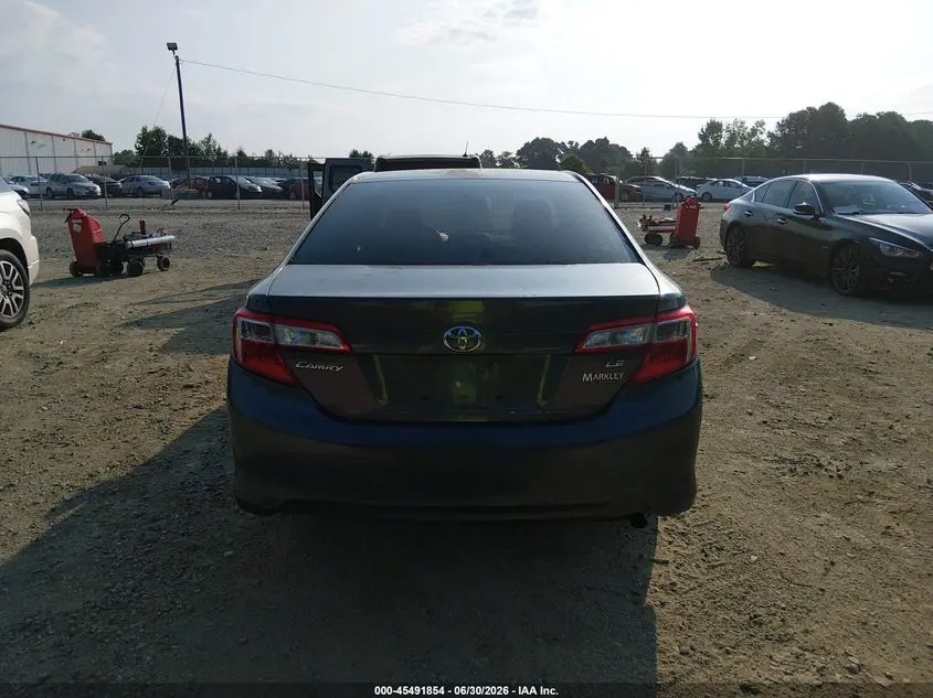 2013 TOYOTA CAMRY LE