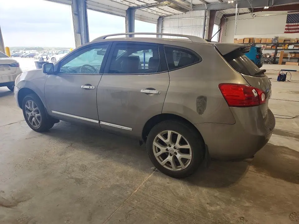 2011 NISSAN ROGUE S  