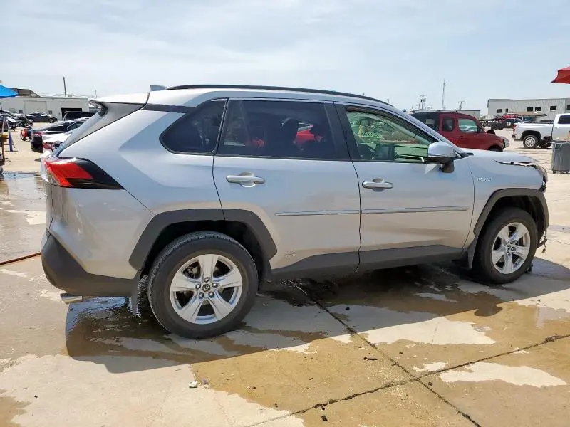 2019 TOYOTA RAV4 LE  
