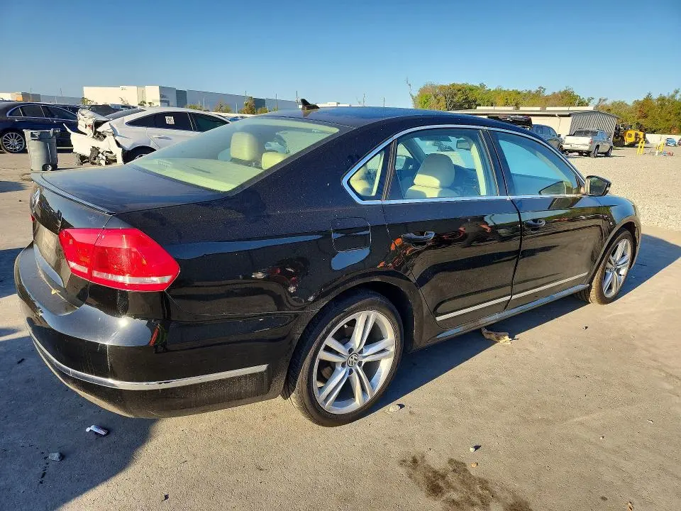 2013 VOLKSWAGEN PASSAT SEL  