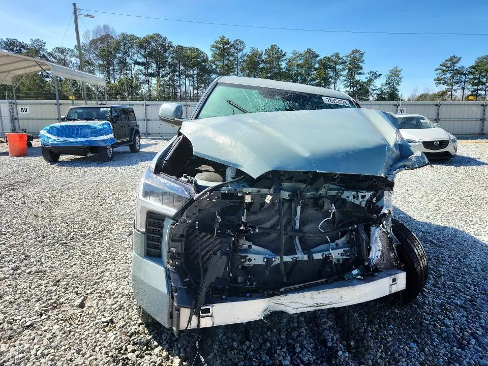 2022 TOYOTA TUNDRA SR5  