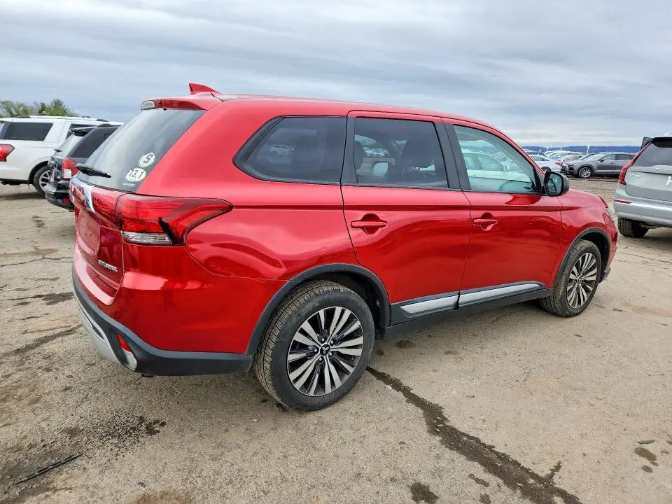 2019 MITSUBISHI OUTLANDER SE  
