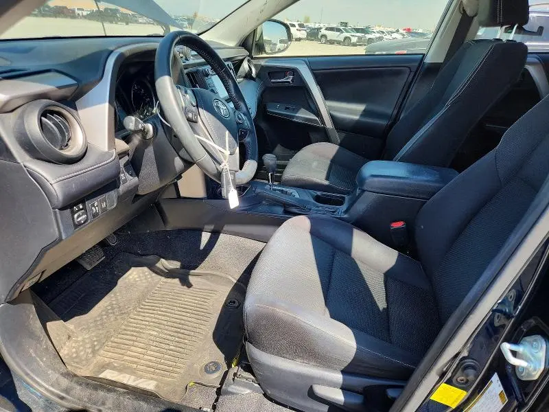 2017 TOYOTA RAV4 XLE  