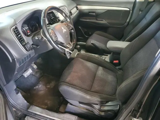 2016 MITSUBISHI OUTLANDER SE  