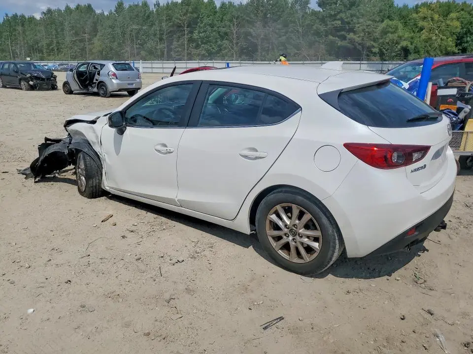 2015 MAZDA 3 TOURING  