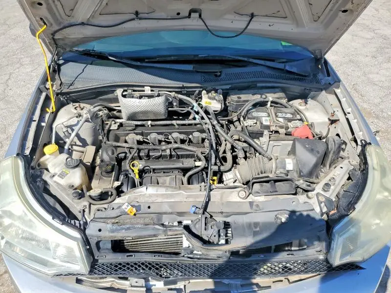 2010 FORD FOCUS SE  