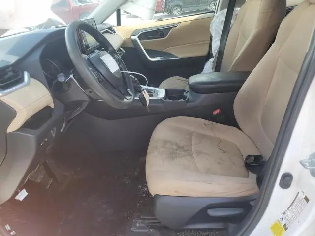 2021 TOYOTA RAV4 LE  
