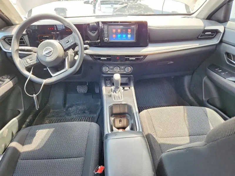 2025 NISSAN KICKS S  