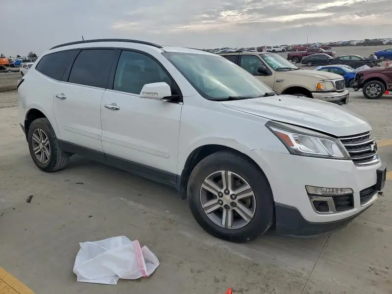 2017 CHEVROLET TRAVERSE LT  