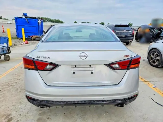 2024 NISSAN ALTIMA SR  