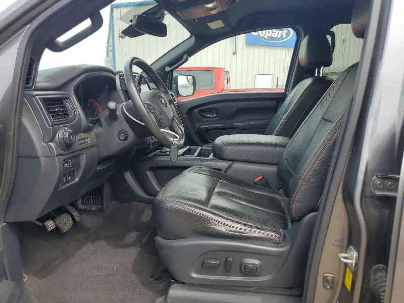 2021 NISSAN TITAN PRO-4X  