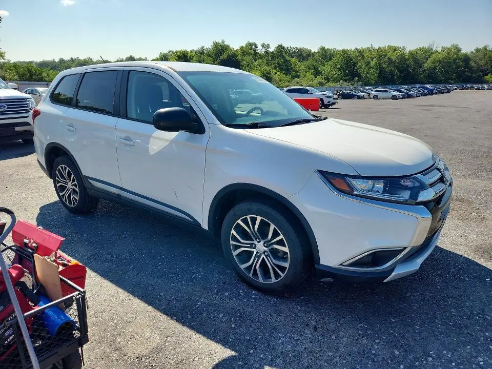 2016 MITSUBISHI OUTLANDER ES  