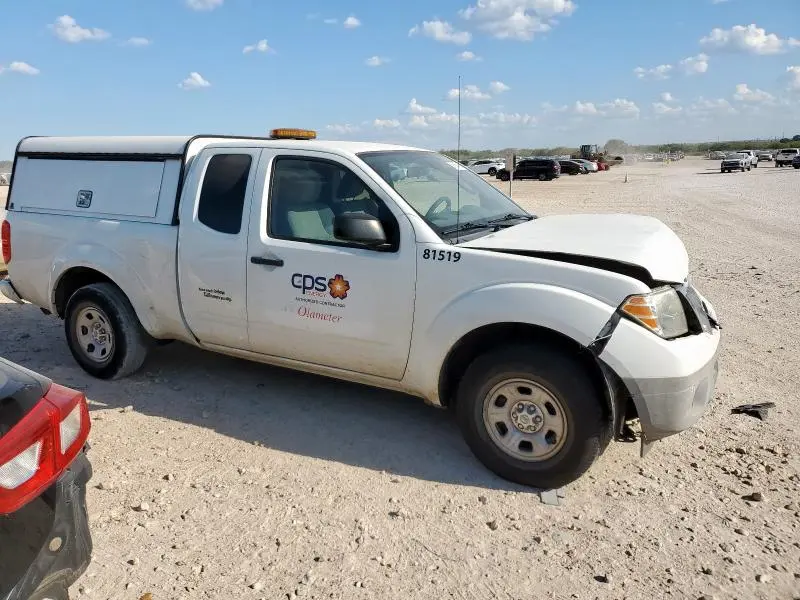 2017 NISSAN FRONTIER S  
