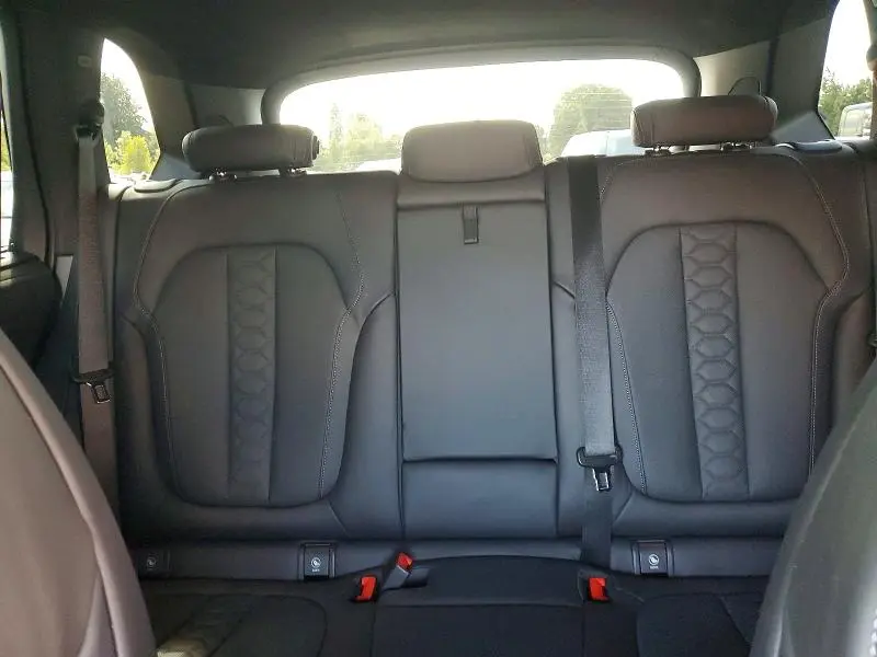2022 BMW X5 M  