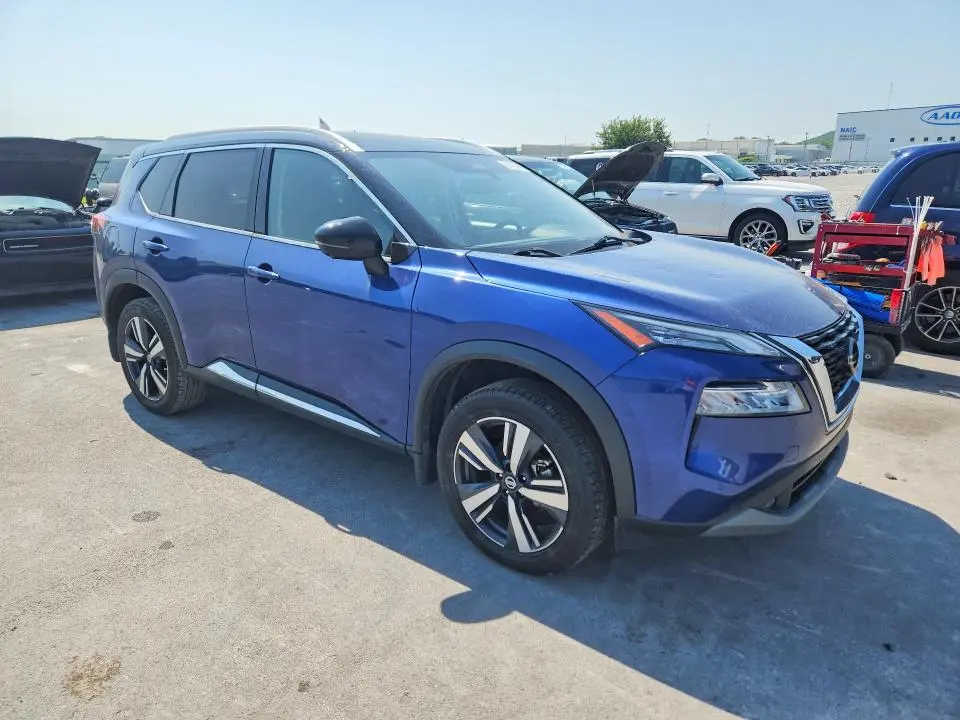 2021 NISSAN ROGUE SL  