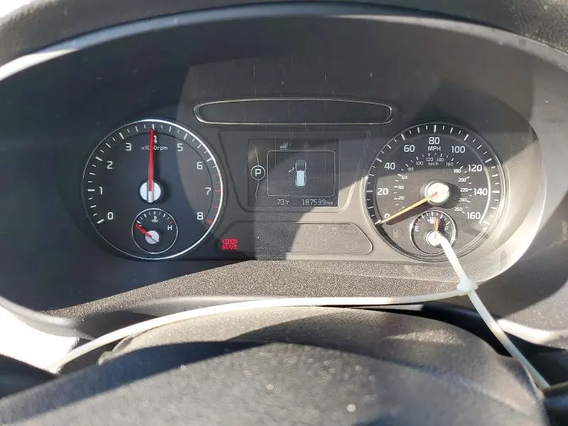 2016 KIA SORENTO LX  