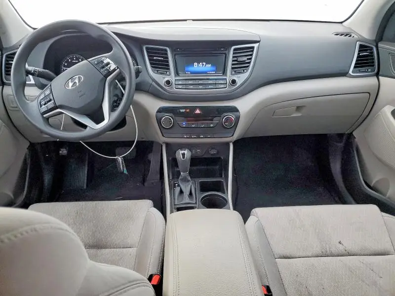 2018 HYUNDAI TUCSON SE  