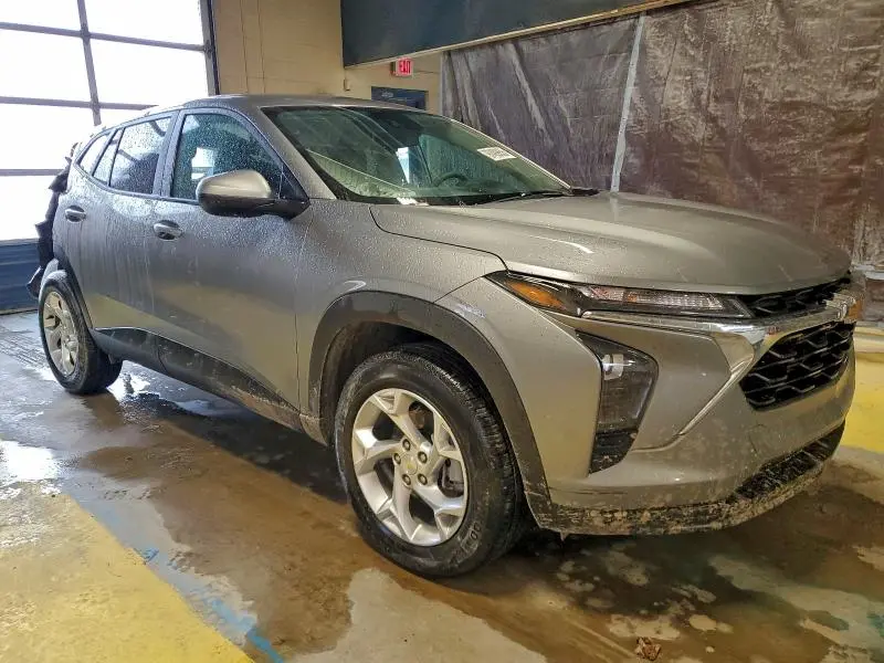 2025 CHEVROLET TRAX LS  