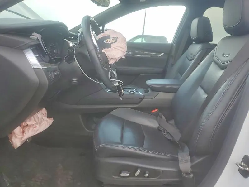 2021 CADILLAC XT5 SPORT  