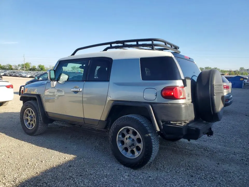 2011 TOYOTA FJ CRUISER BASE  