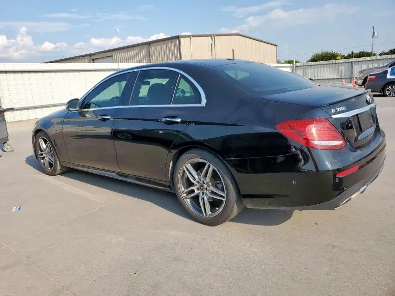 2019 MERCEDES-BENZ E 300  