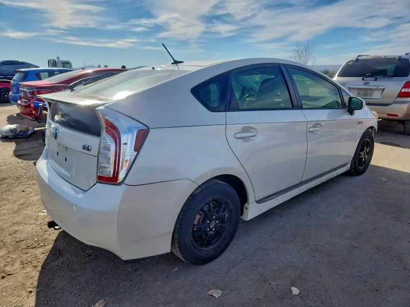 2015 TOYOTA PRIUS   