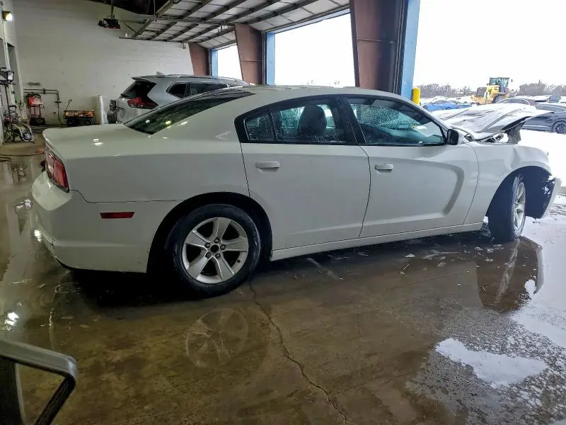 2013 DODGE CHARGER SE  