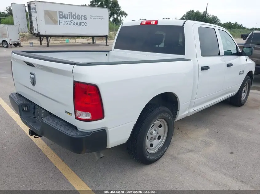 2018 RAM 1500 TRADESMAN  4X2 5'7 BOX