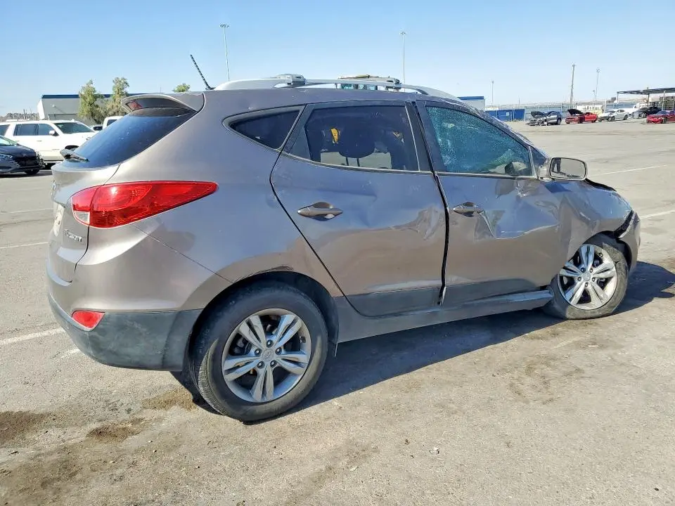 2012 HYUNDAI TUCSON GLS  