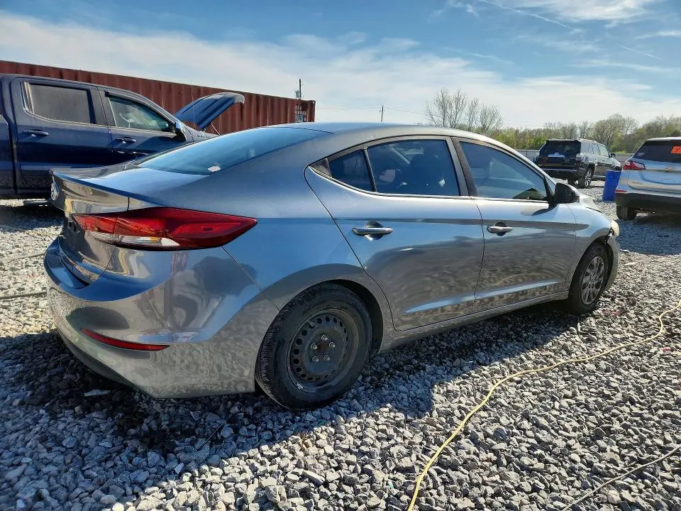 2018 HYUNDAI ELANTRA SE  