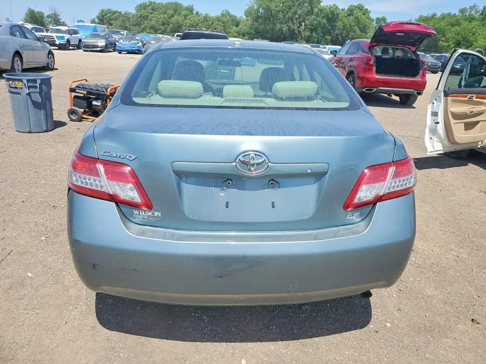 2011 TOYOTA CAMRY LE  