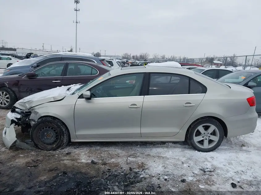2011 VOLKSWAGEN JETTA 2.0L TDI