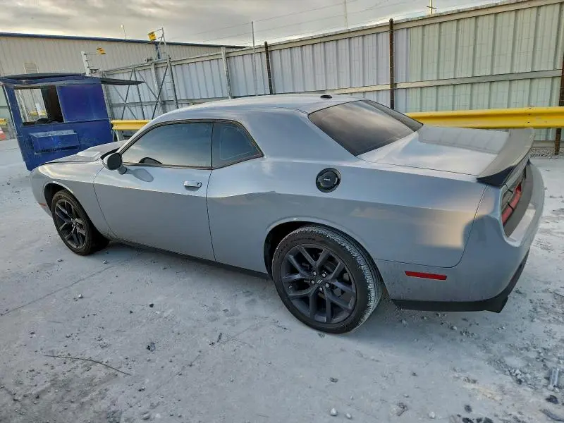 2022 DODGE CHALLENGER SXT  