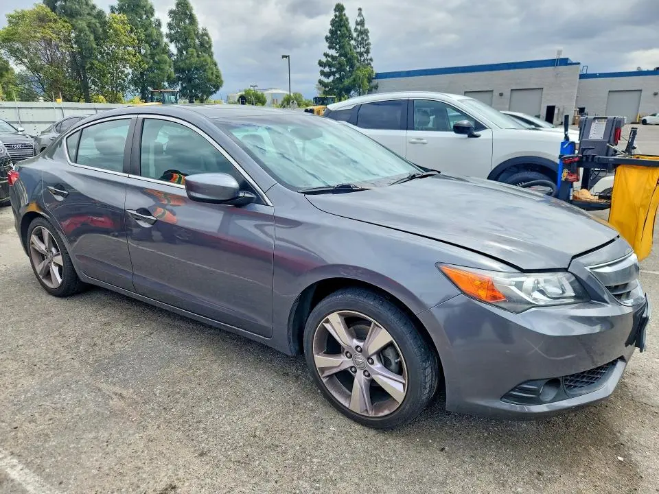 2014 ACURA ILX 20 TECH  