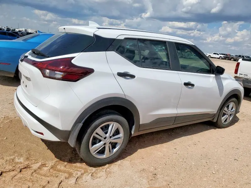 2024 NISSAN KICKS S  
