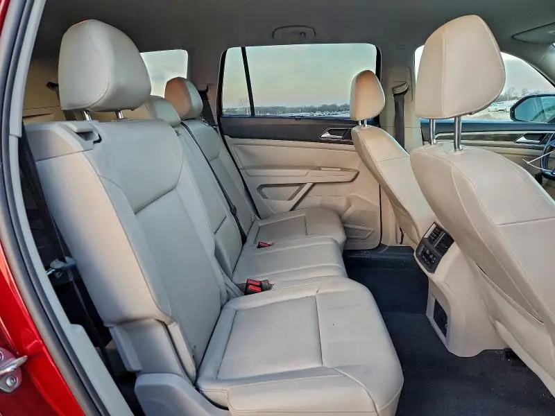 2018 VOLKSWAGEN ATLAS SE  