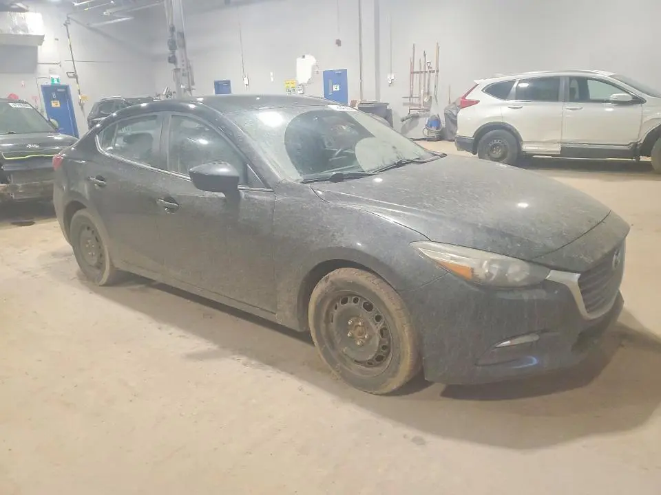 2017 MAZDA 3 SE  