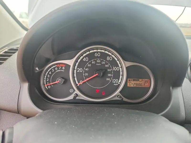 2012 MAZDA MAZDA2   