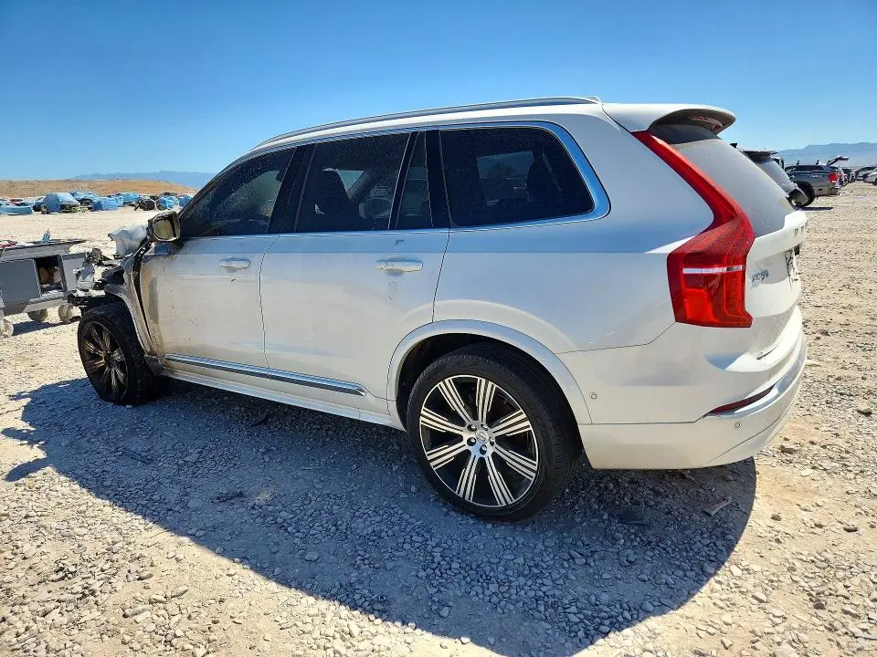 2024 VOLVO XC90 PLUS  